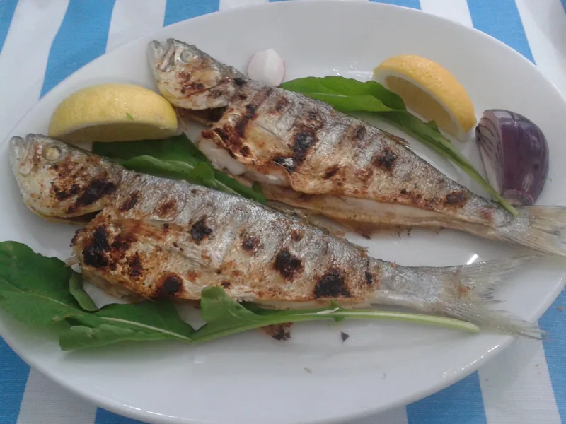 Whole grilled fish