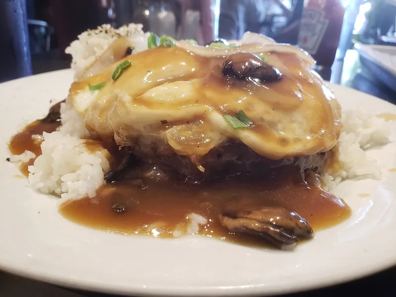 A homestyle loco moco