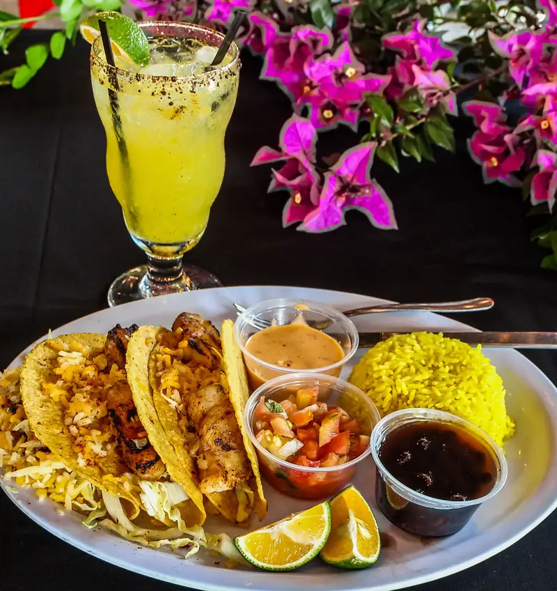 Fish tacos with lemonade